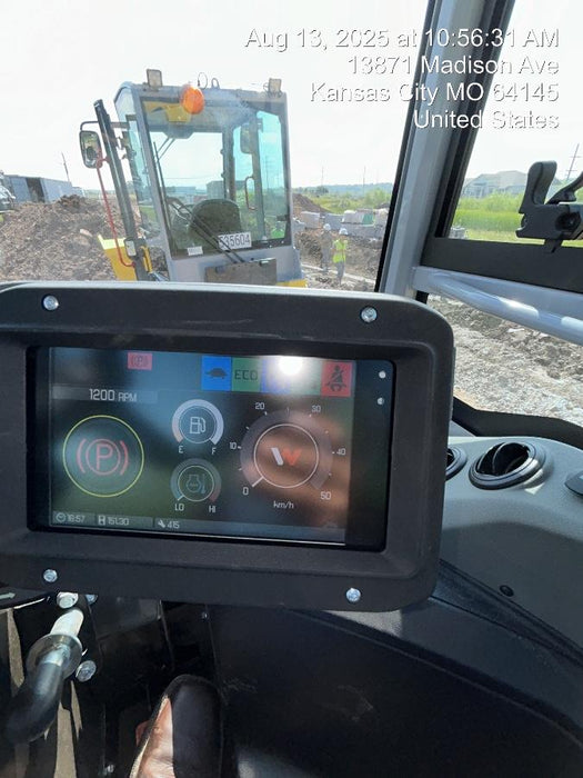 2025 WACKER NEUSON DV605 Cab Turf Tires