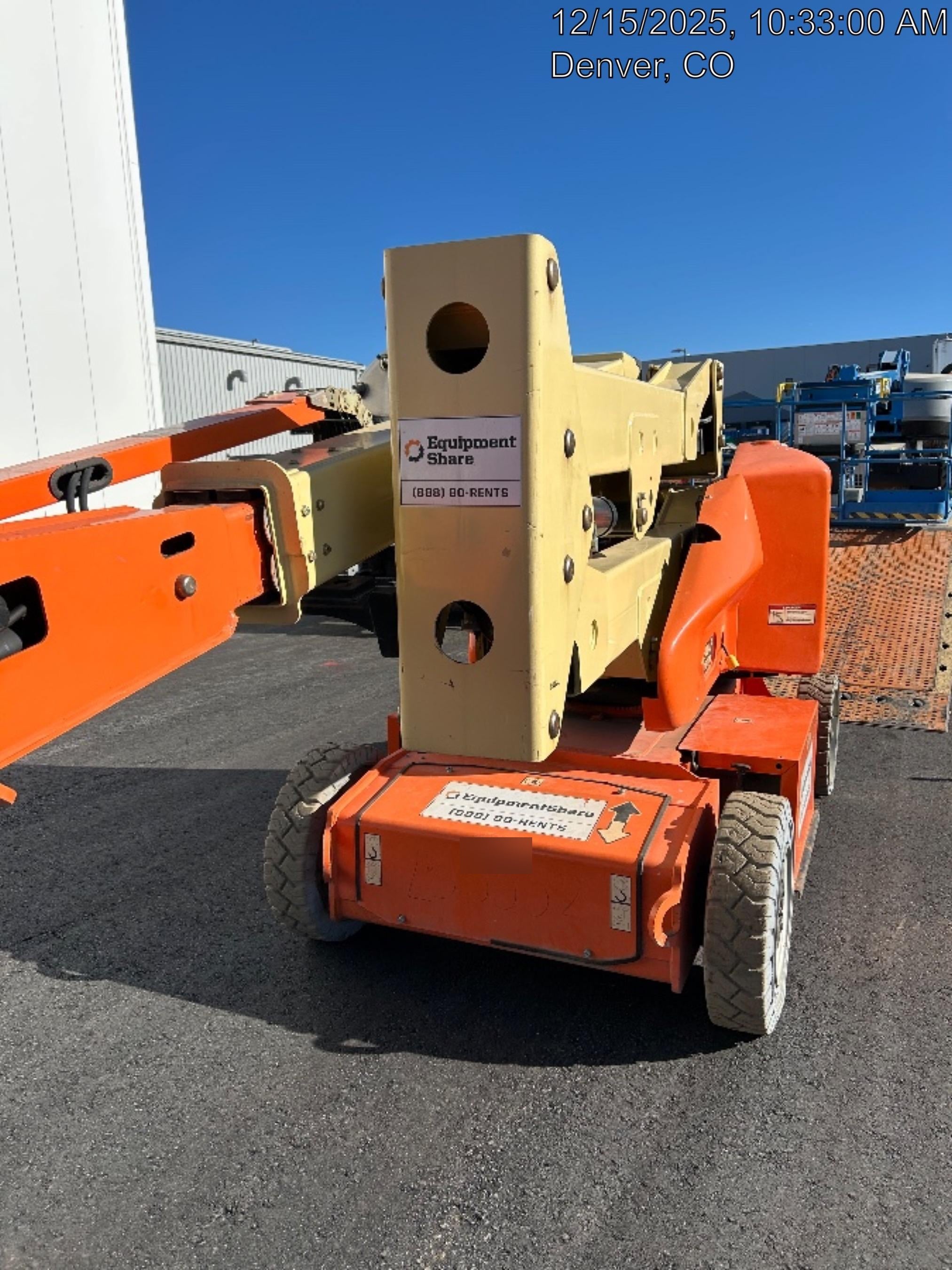 2019 JLG E400AJPN
