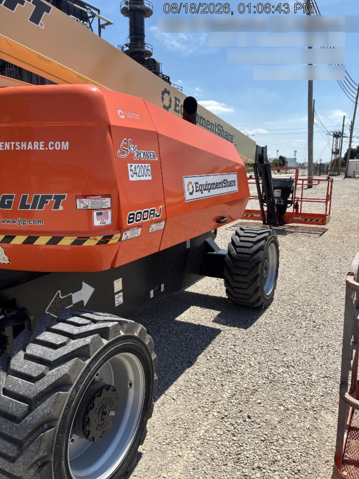 2025 JLG 800AJ
