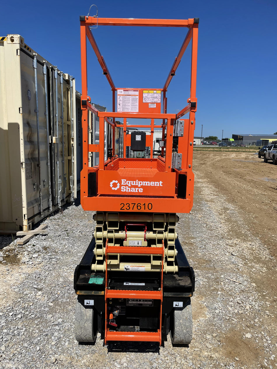 2022 JLG ES2632