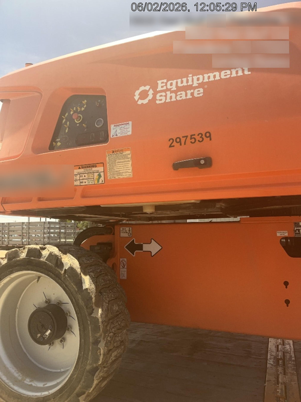 2023 JLG 660SJ