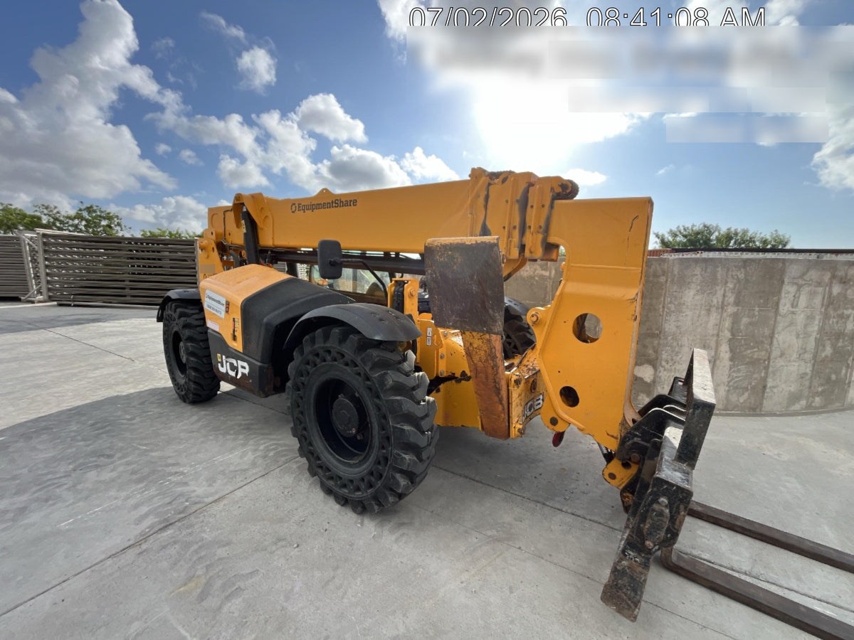 2023 JCB 510-56