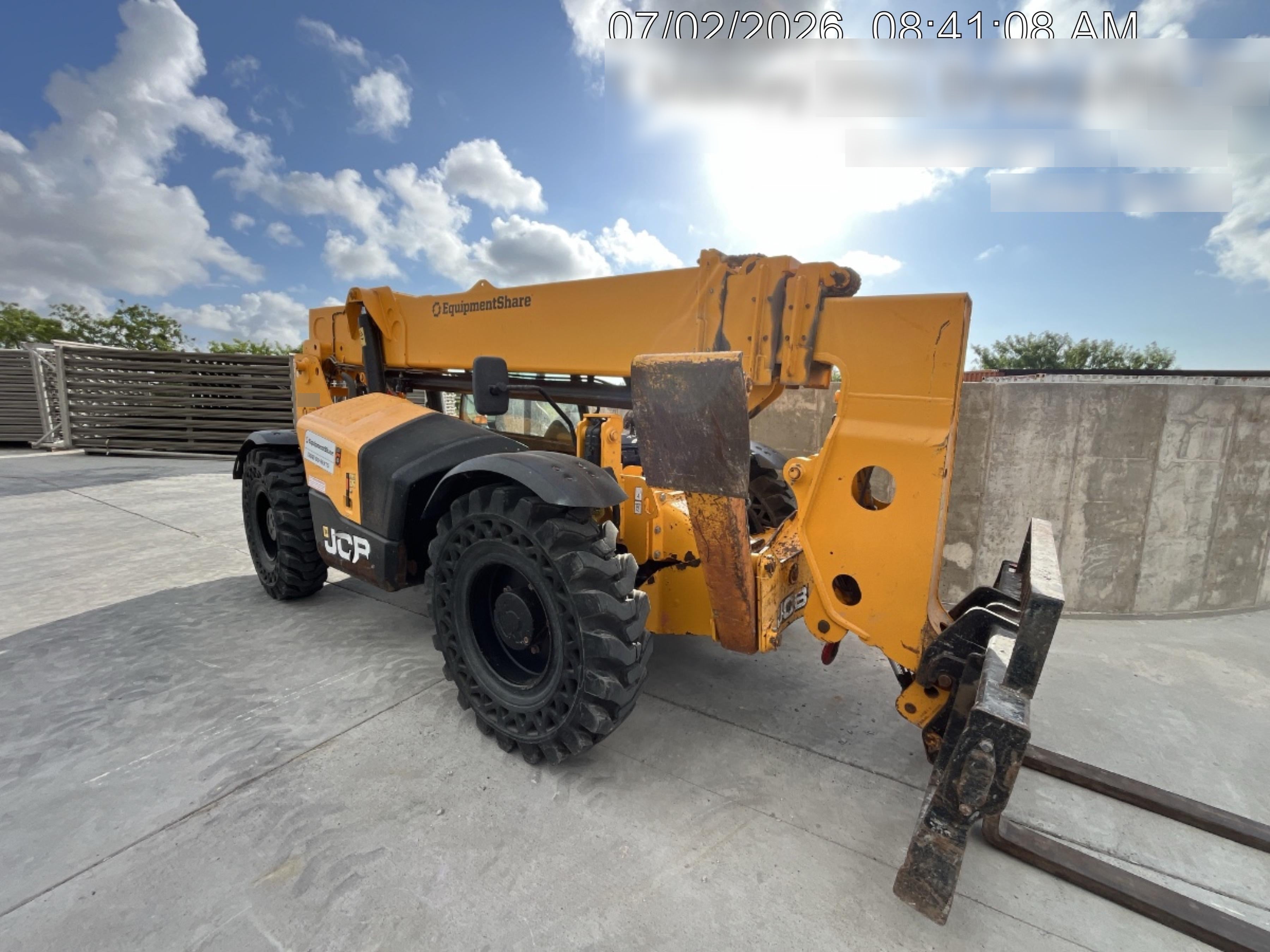 2023 JCB 510-56