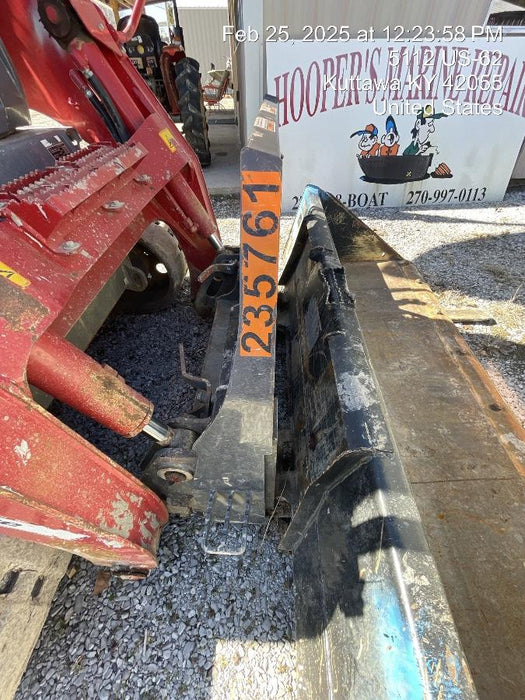 2022 PALADIN 48" Pallet Forks - Paladin