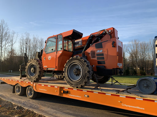 2020 Skytrak 10054 74Hp, Cab/Heat/Air,Solid Tires, Work Lights, Beacon, Aux Hydraulics, Back up Alarm, Lifting Eye, ES Decals