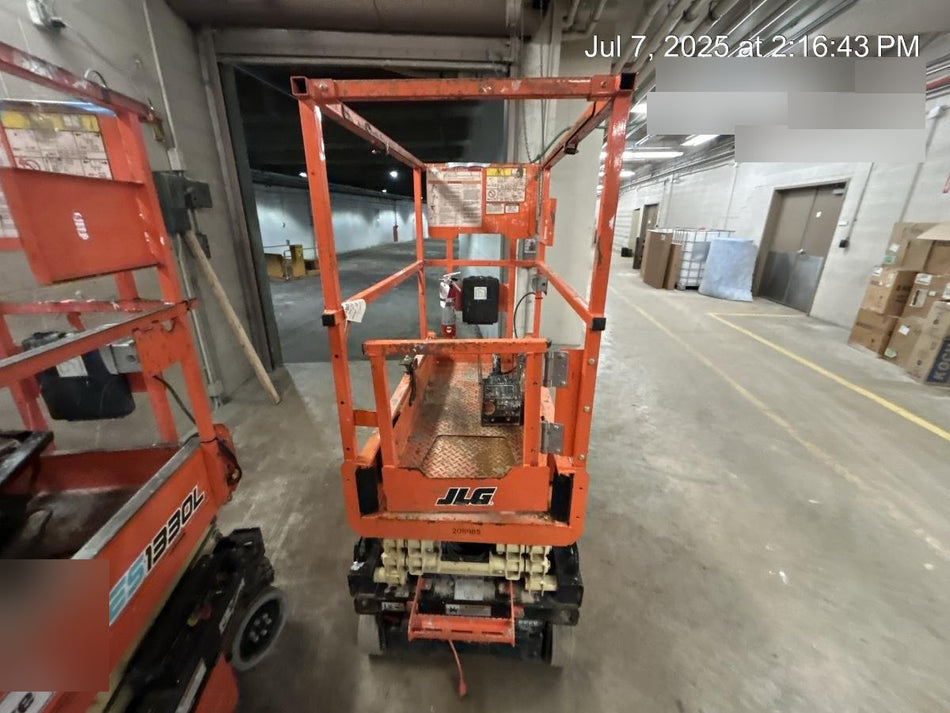 2022 JLG ES1330L