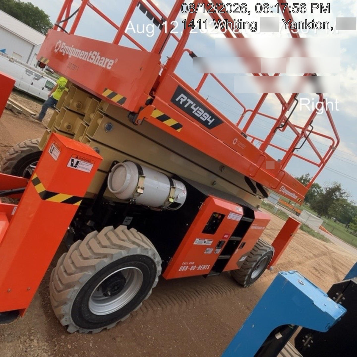 2025 JLG RT4394