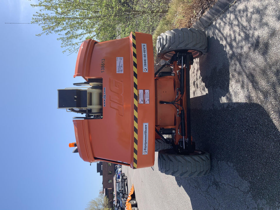 2021 JLG 600S