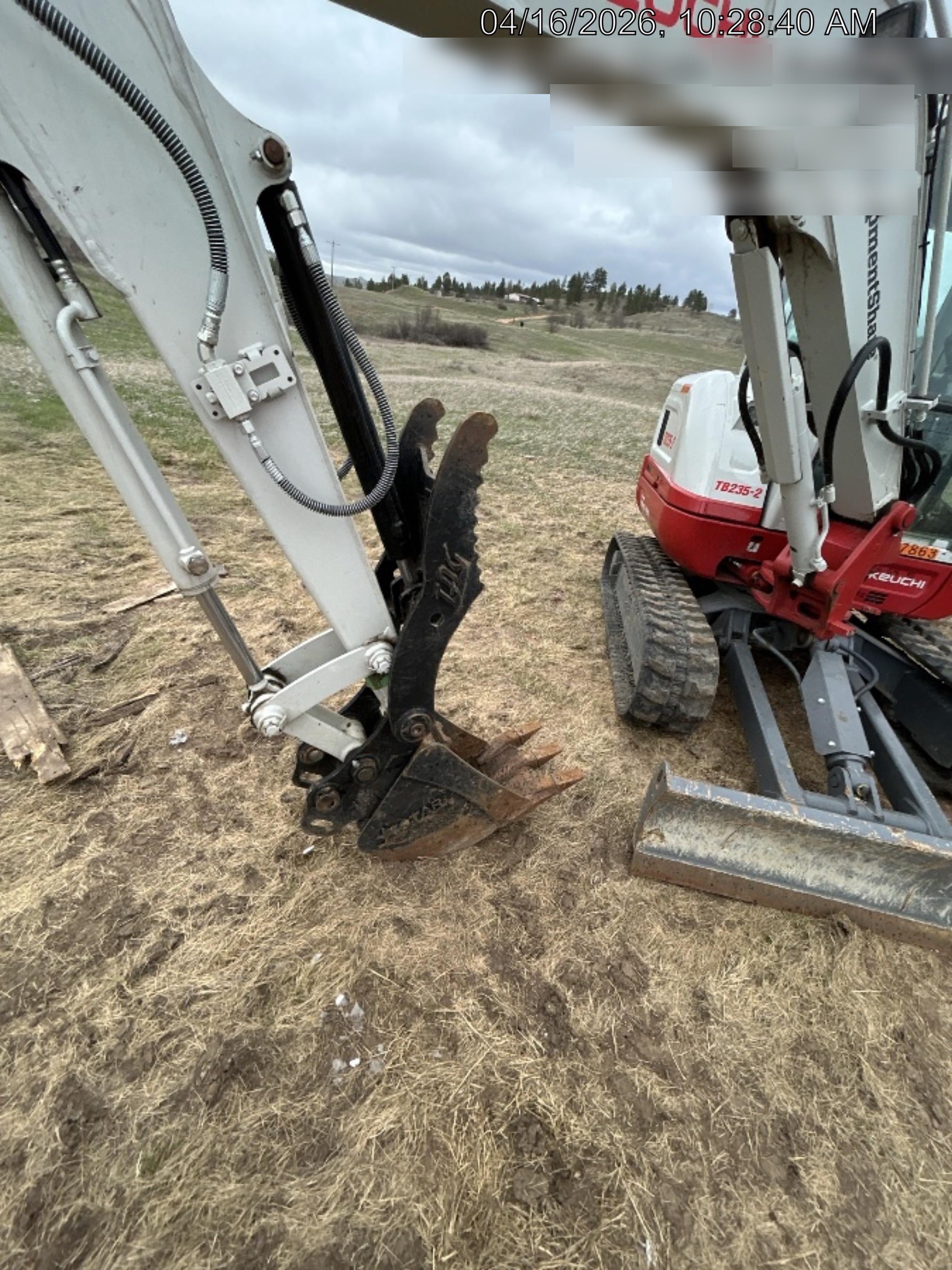 2025 TAKEUCHI TB235-2CR