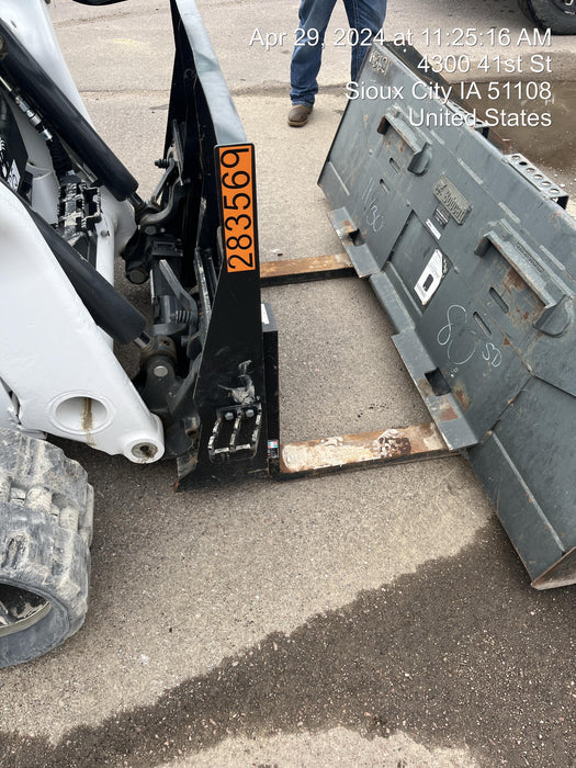 2022 ARROW MATERIAL HANDLING 48" Pallet Forks - Arrow