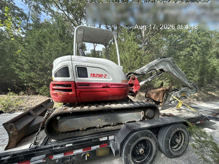 2022 TAKEUCHI TB250-2R