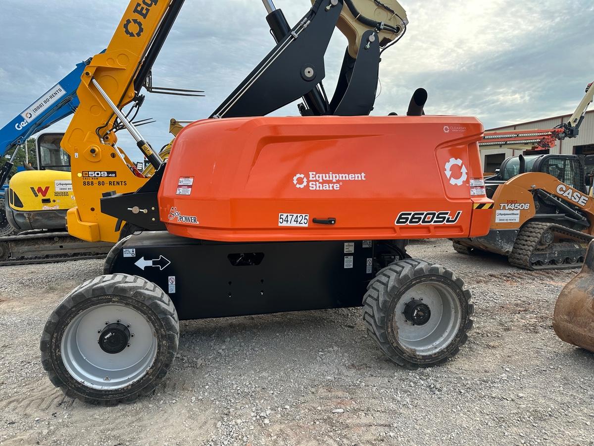 2025 JLG 660SJ