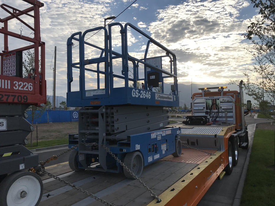 2019 Genie GS-2646 folding rails with full height swing gate