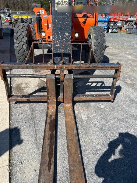 2022 SKYTRAK 8042