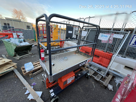 2023 JLG 1030P