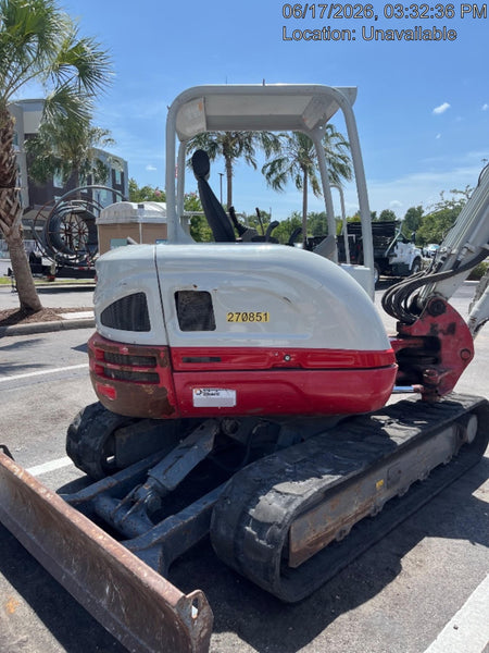 2022 TAKEUCHI TB250-2R