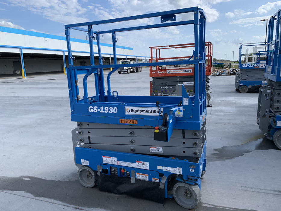 2020 Genie GS-1930 Solid Non Marking Tires, Beacon, Folding rails with half height swing gate