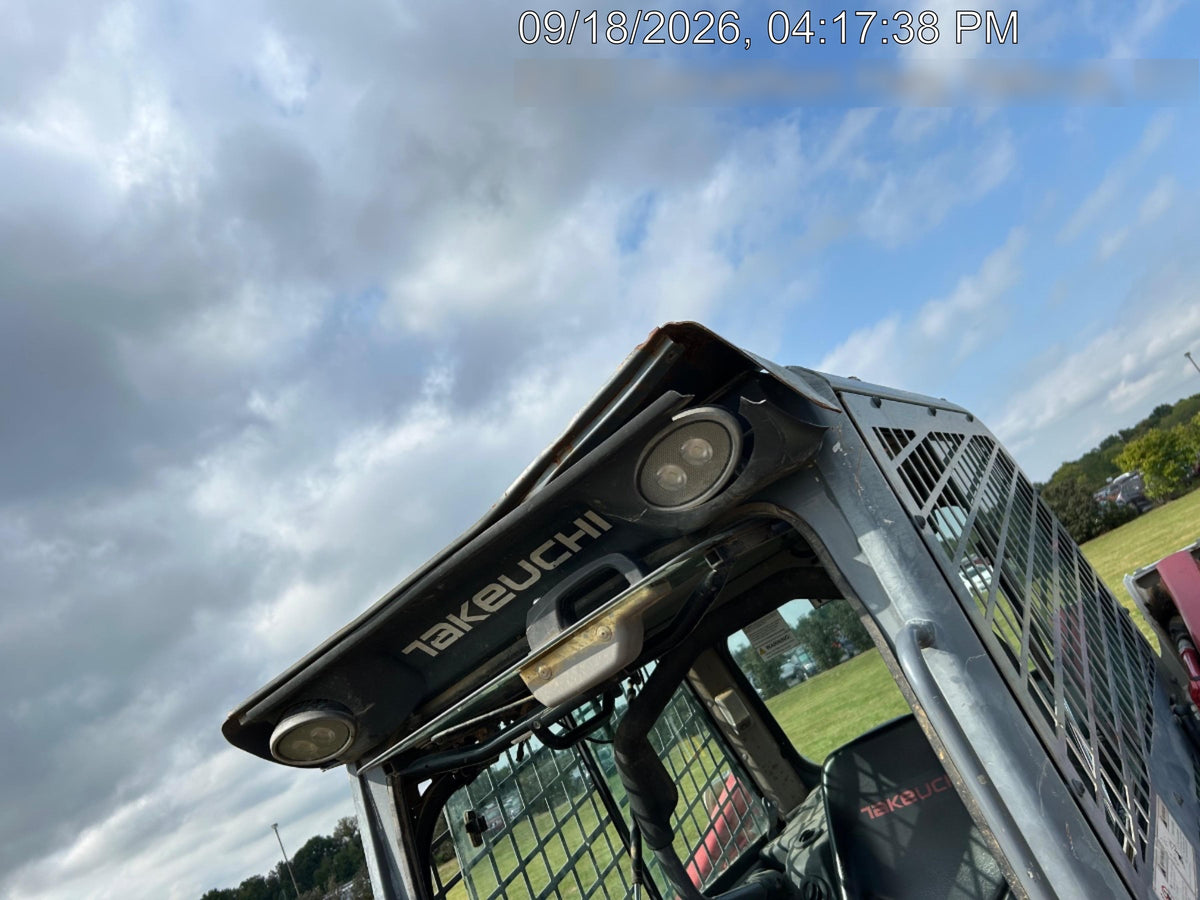 2021 TAKEUCHI TL8R2-CR