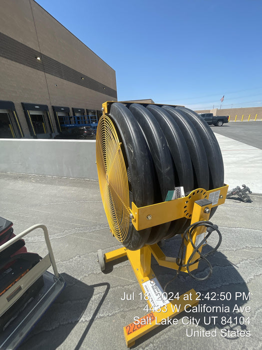 2022 BIG ASS FANS Yellow Jacket