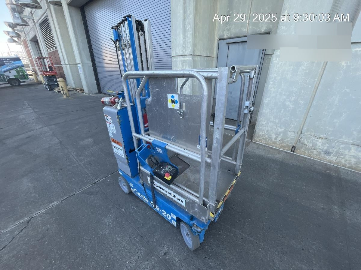 2021 GENIE GR-20