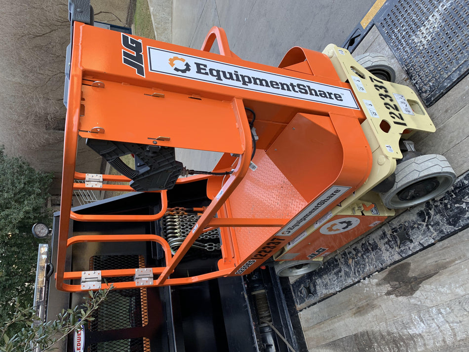 2021 JLG 1230ES