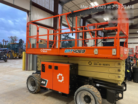 2023 JLG ERT4069
