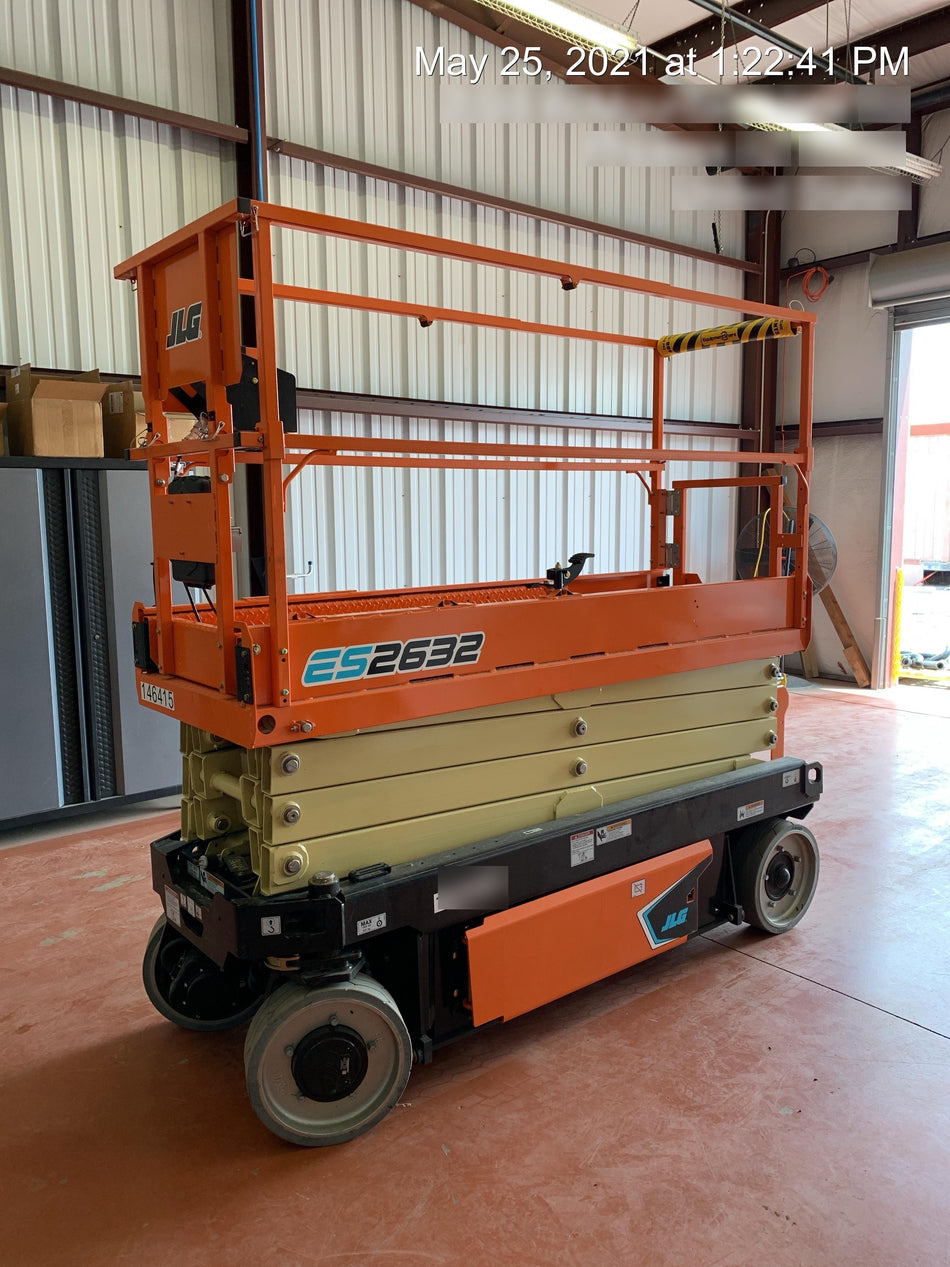 2021 JLG ES2632