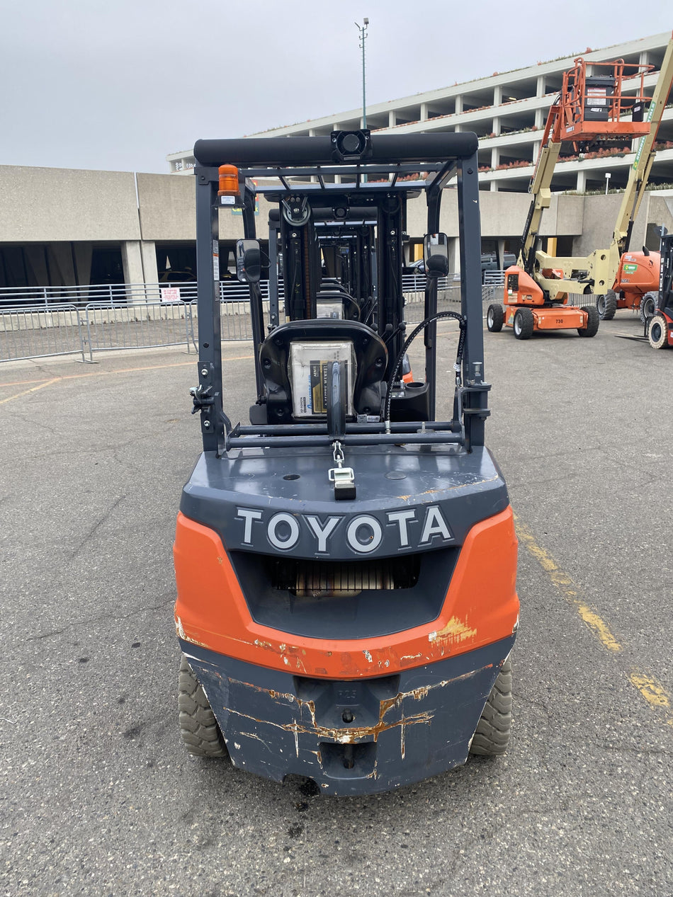 2022 TOYOTA 50-8FGU25