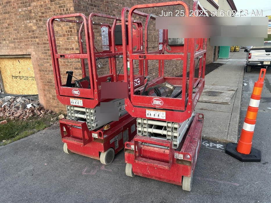 2017 MEC 1330SE 13' Scissor Lift w/2 Year Full Extended Warranty