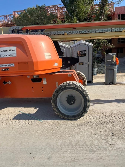 2019 JLG 660SJ