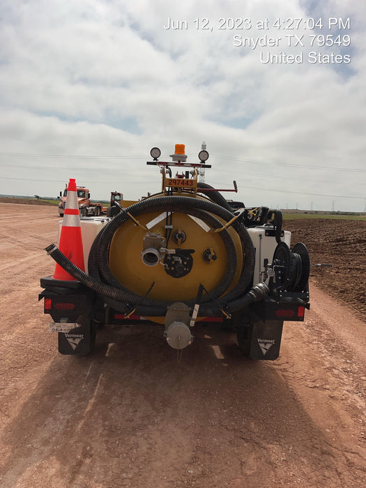 2023 Vac-Tron LP573XDT T4 Koehler Diesel Engine, 500 Gallon Debris Tank, x2 100 Gallon Water Tanks