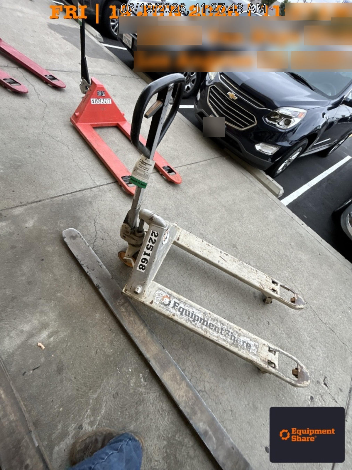 2022 CROWN 5,500lb Manual Pallet Jack - Crown