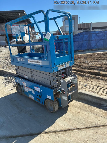 2020 Genie GS-1930 Solid Non Marking Tires, Beacon, Folding rails with half height swing gate