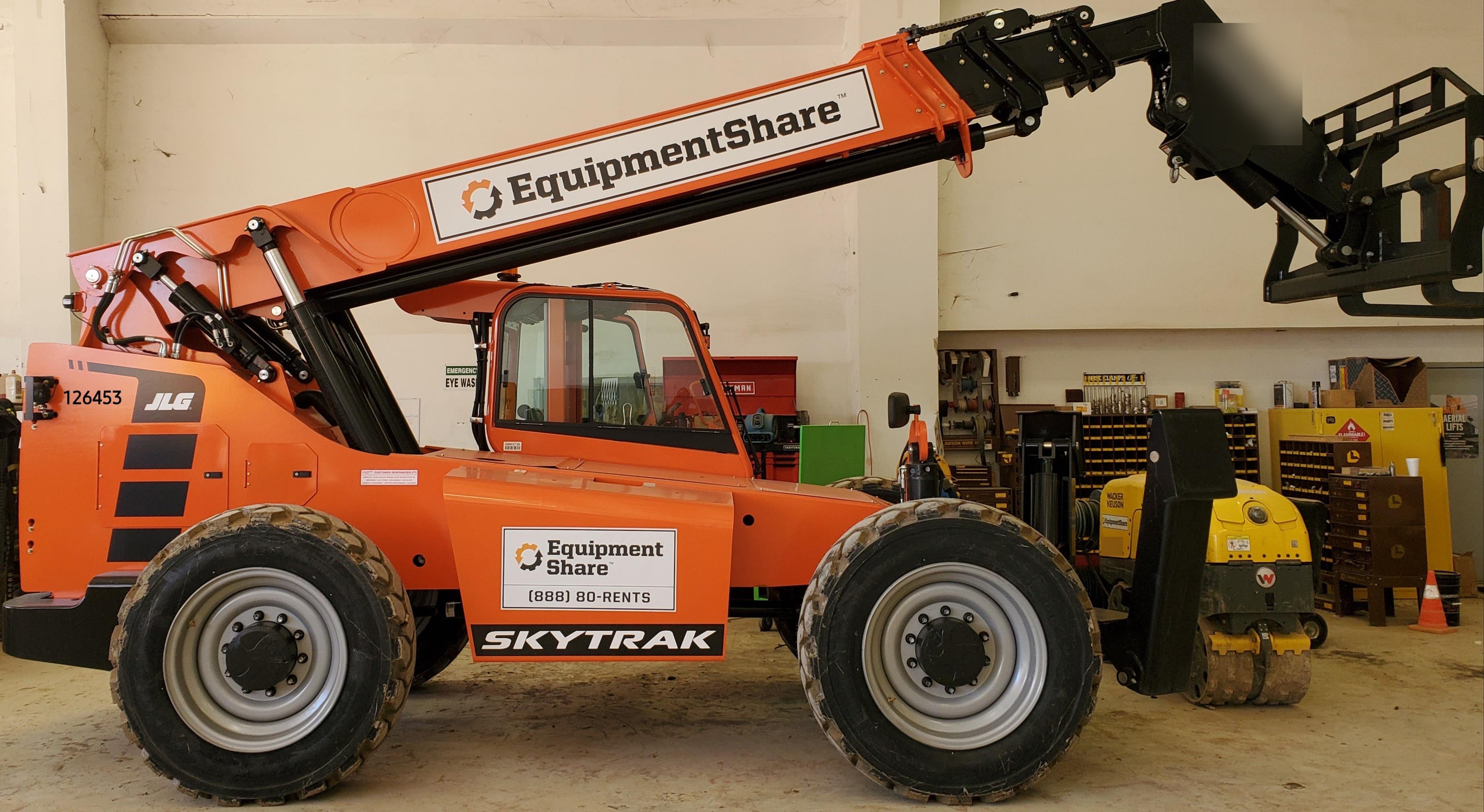 2021 SKYTRAK 12054