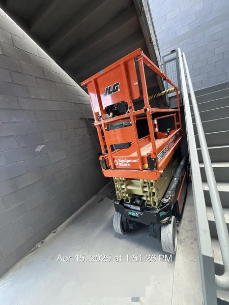 2022 JLG ES2632