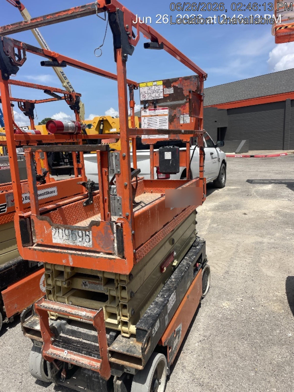 2022 JLG ES1932
