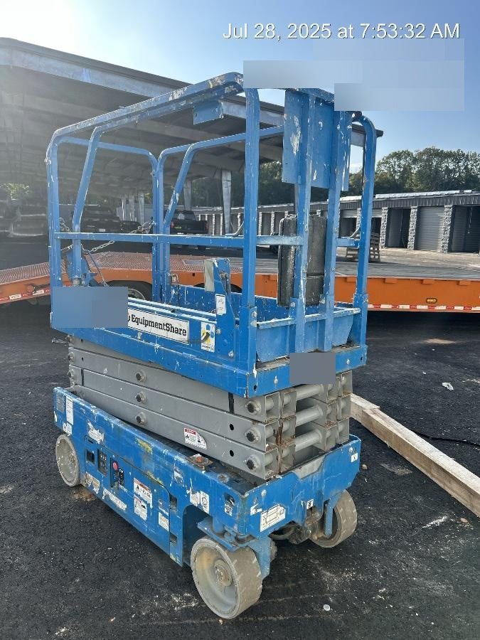2019 Genie GS-1930 Fixed Rails with Chain Entry