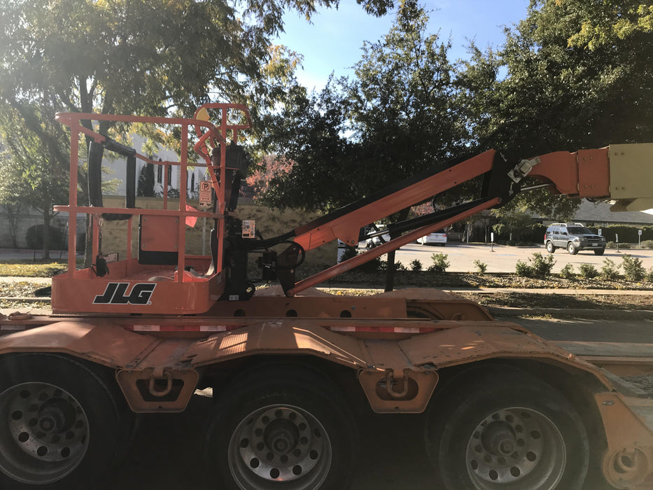 2019 JLG 660SJ