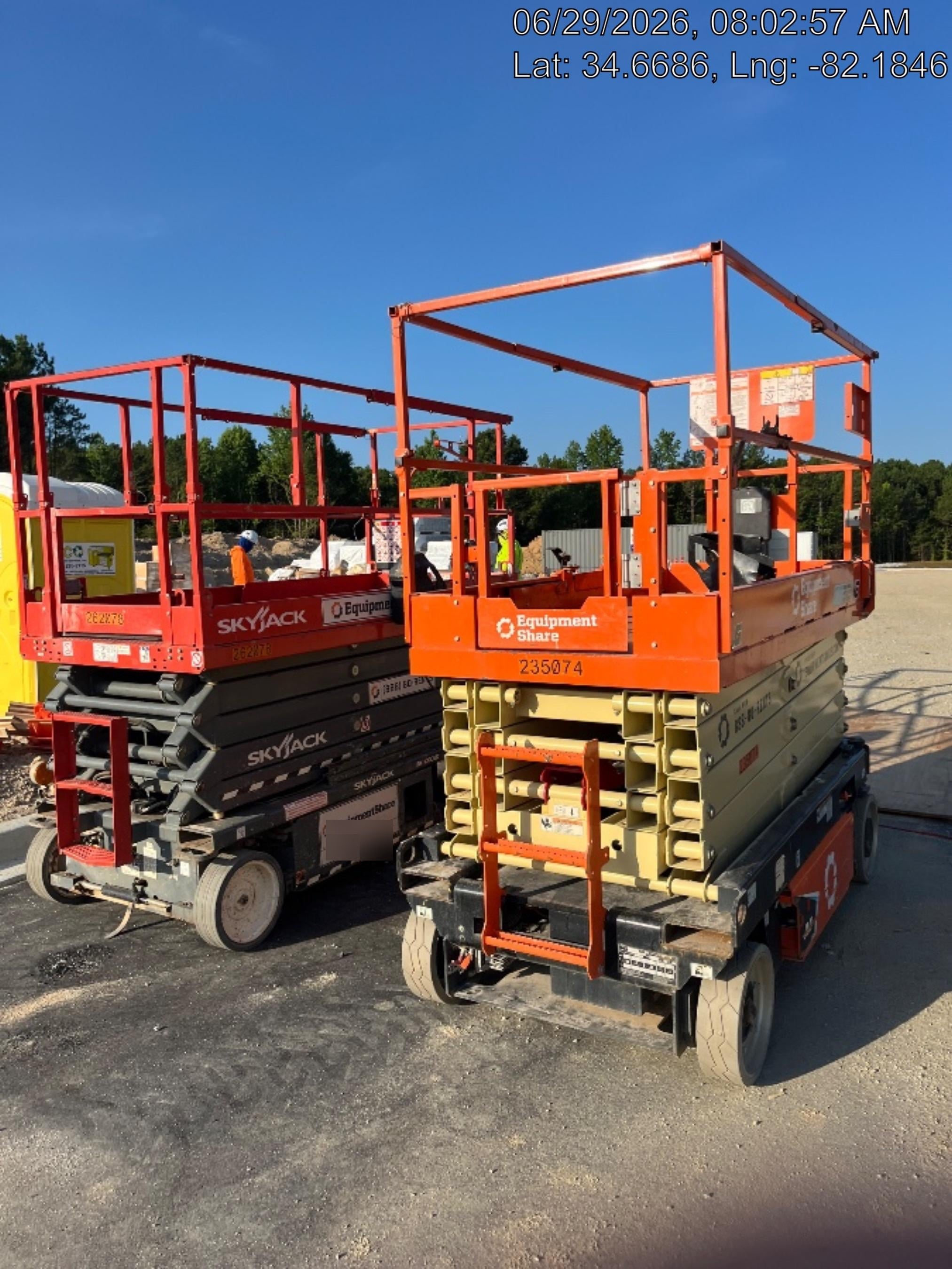2022 JLG ES3246