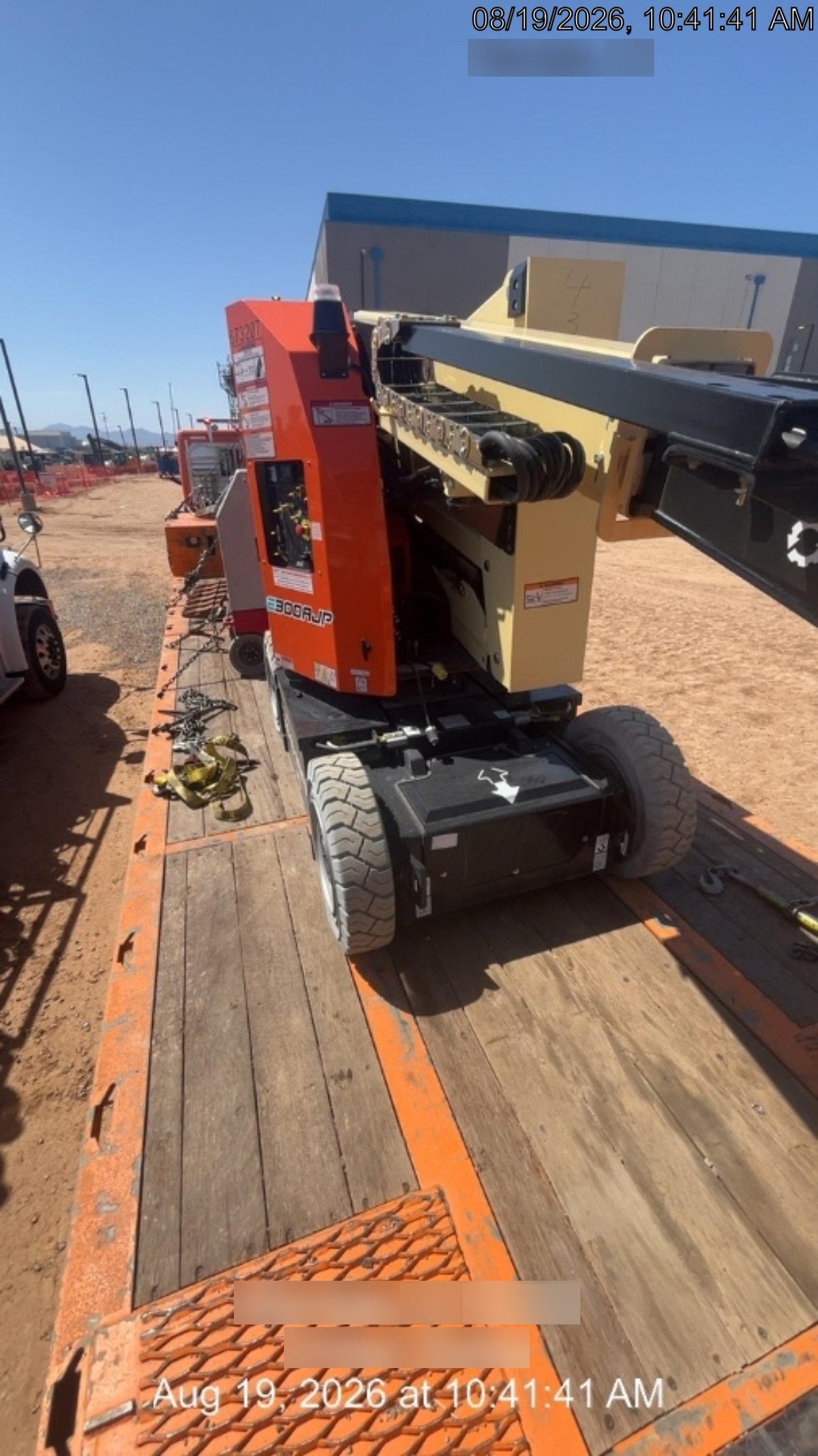 2026 JLG E300AJP