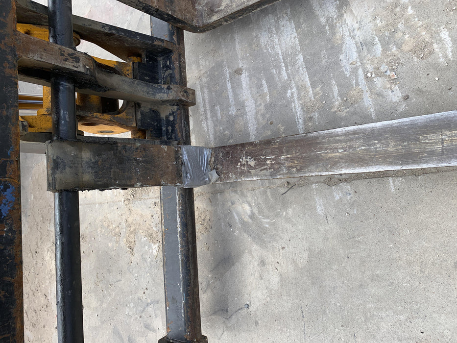 2019 JCB 512-56 Enclosed Cab, 109 HP, Solid Tires, Worklights, Beacon, Aux Hydraulics, Lifting Eye w/60" Carriage/60" Forks