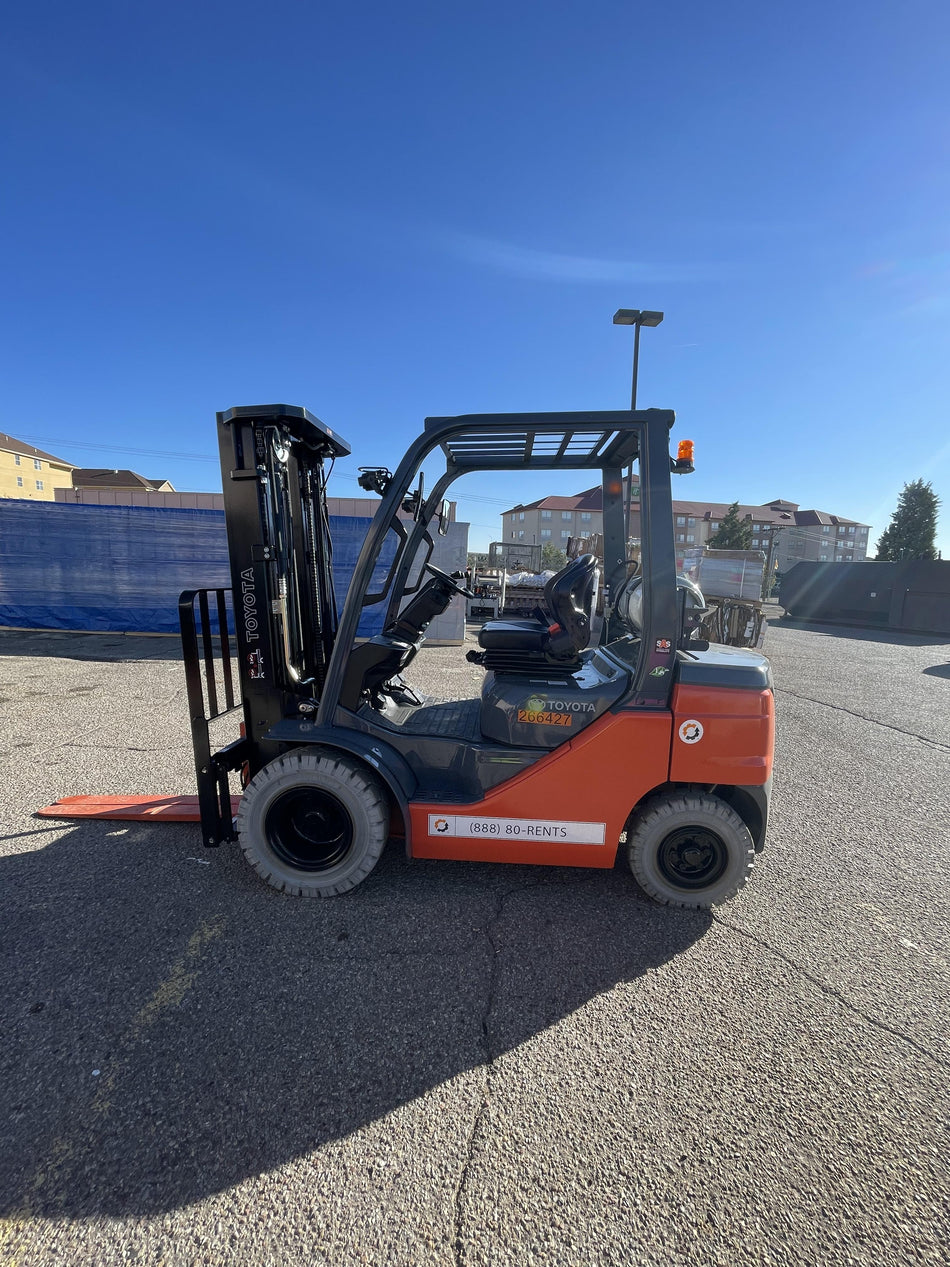 2022 TOYOTA 50-8FGU25