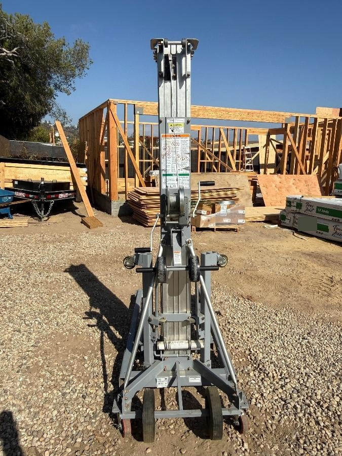 2024 GENIE SLC-24
