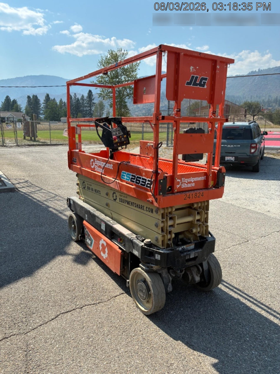 2022 JLG ES2632