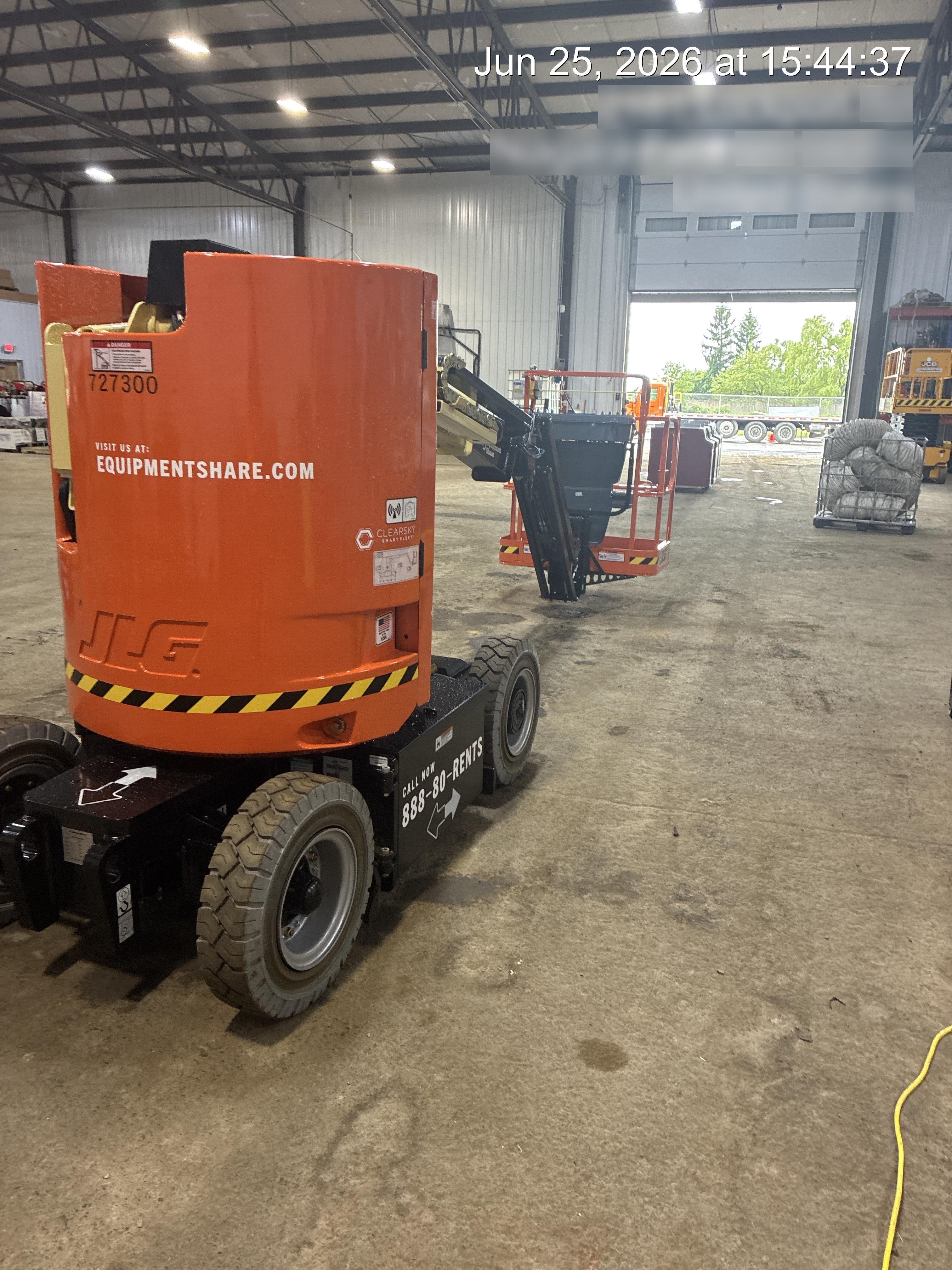 2026 JLG E300AJP
