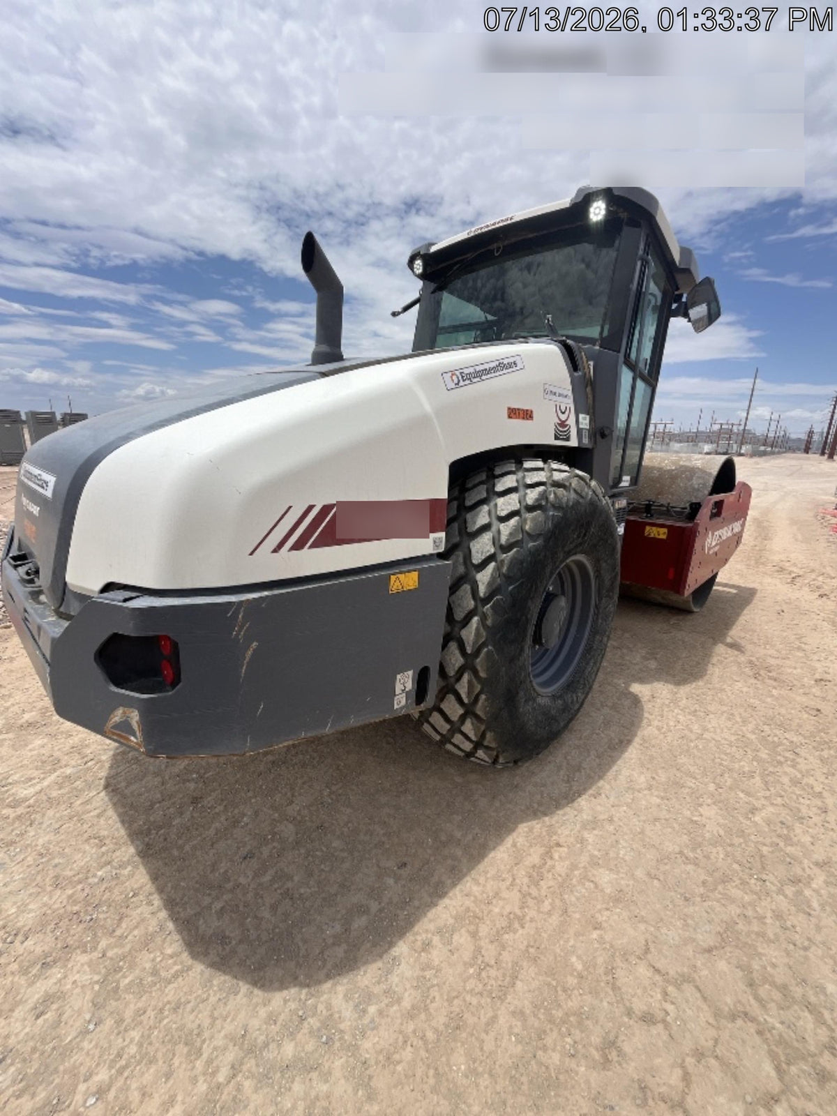 2023 DYNAPAC CA2500D