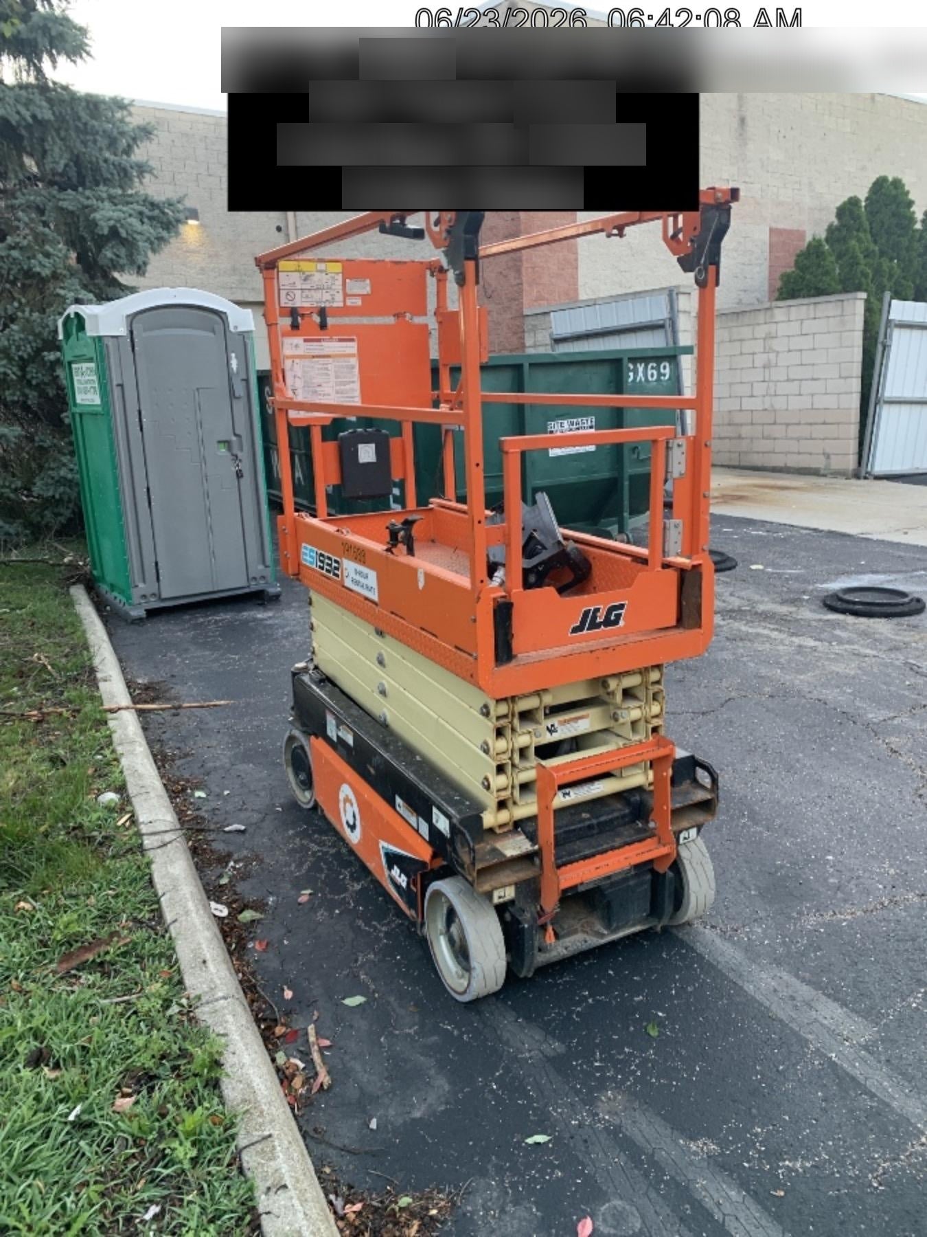 2021 JLG ES1932