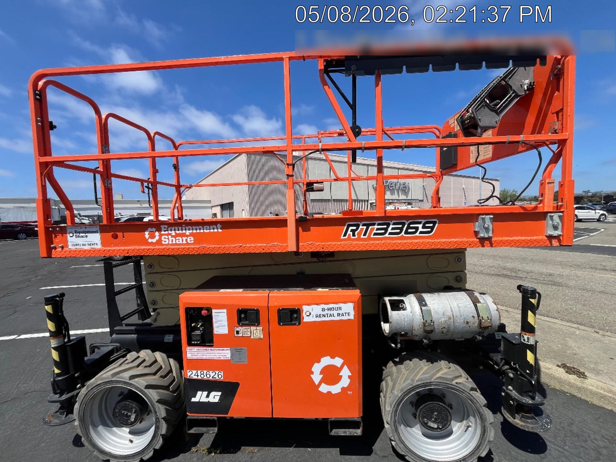 2022 JLG RT3369
