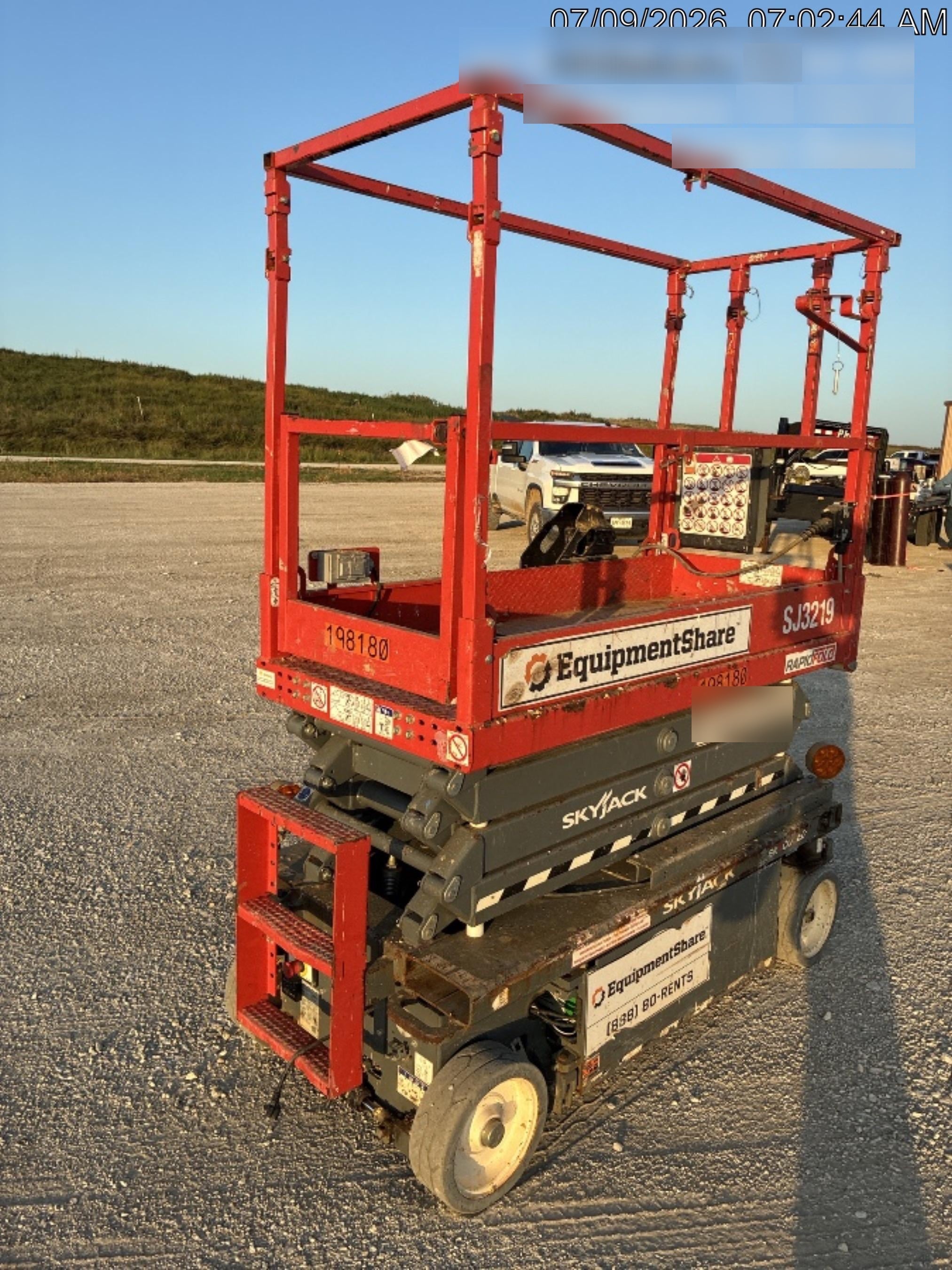2021 SKYJACK SJ3219