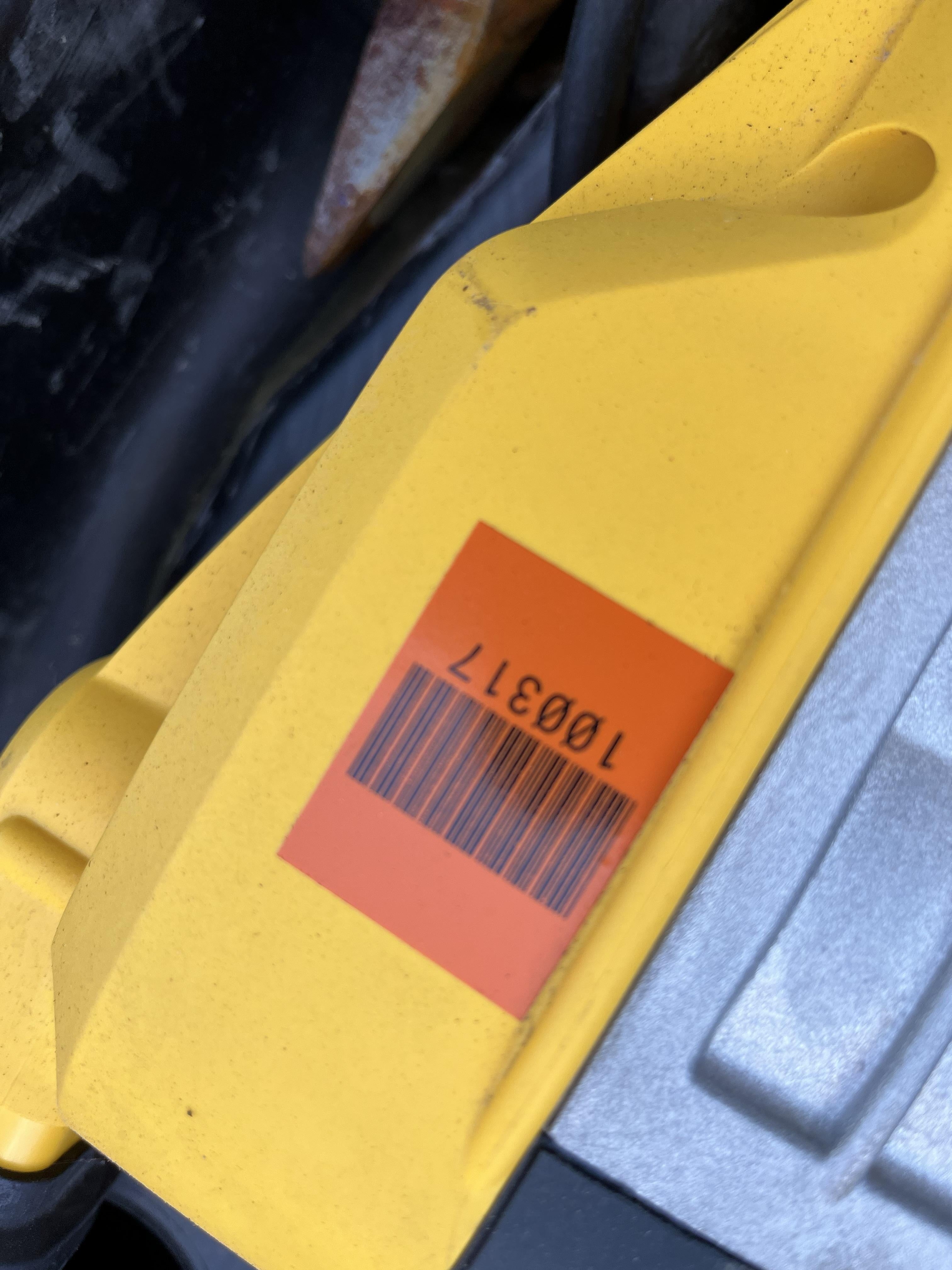 2020 DEWALT D25960K